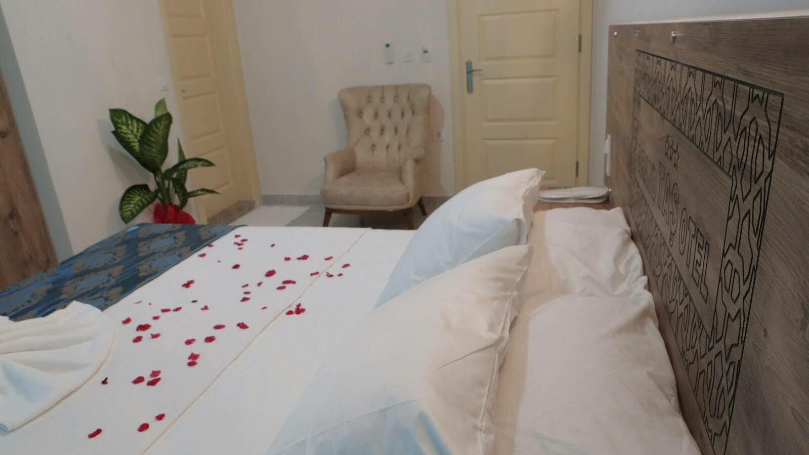 Grand Tas Otel Mut 외부 사진